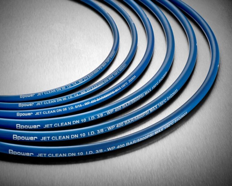 Dettaglio tubo flessibile BPower sciolto pronto per la pressatura